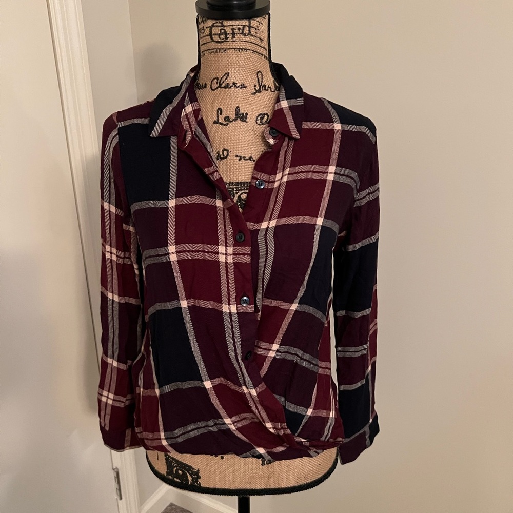 BCBG Plaid Hi-Lo Crossover blouse size small